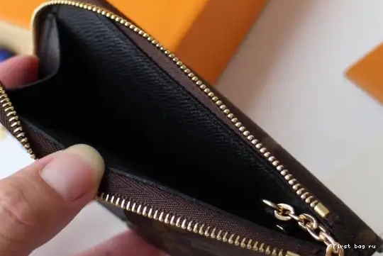 Frstbag ru VUITTON LOUIS VERSO RECTO CARD HOLDER 0511